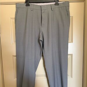 Haggar Men's Light Gray Dress Pants